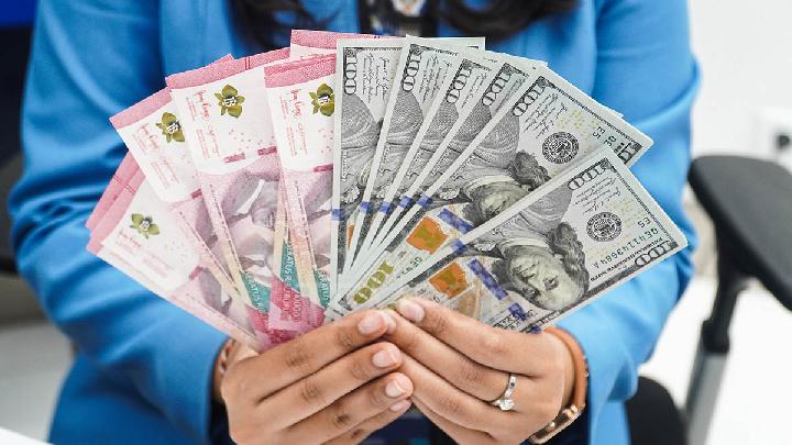 Analyst Projects Rupiah to Weaken on US-Iran Conflict Spillover